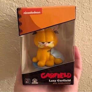 Nickelodeon Garfield Mini Bobblehead - Yellow with Blue Base
